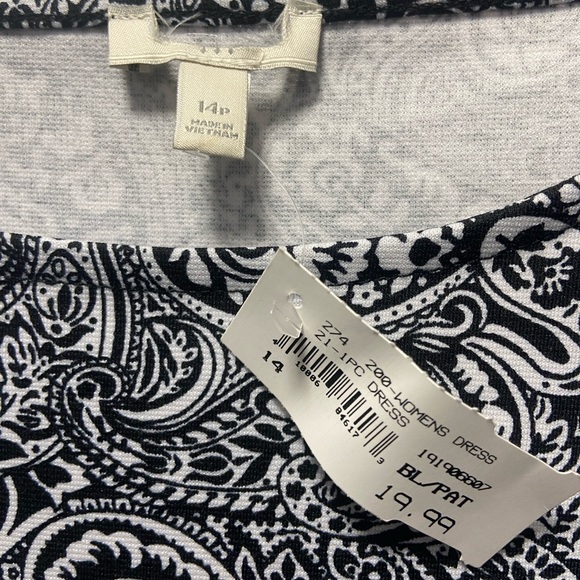 Black and white dress - Picture 2 of 3